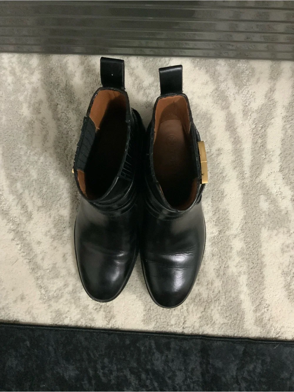 EUC TORY BURCH Black Chelsea Boots with Wrapped Heel - Size 8